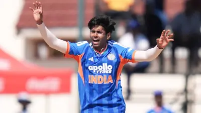 Mayank Yadav Stuns Zimbabwe With First-Ball Wicket