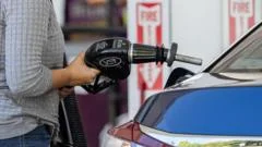 Oil Price Surge: Brent Crosses $100 as War Escalates