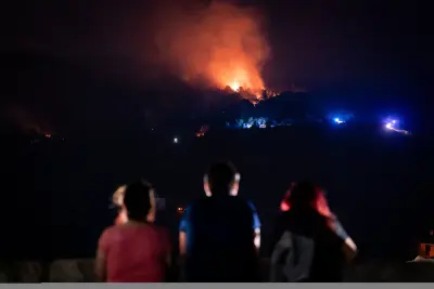 Spain Wildfires Force 121,000 to Flee Homes