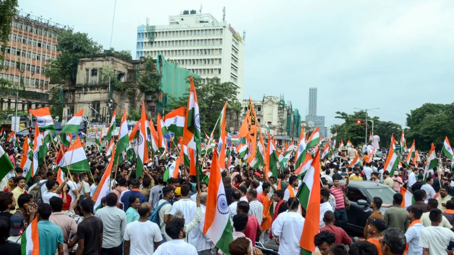 BJP Tiranga Yatra Kolkata Draws Massive Crowd