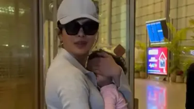 When Priyanka Chopra APOLOGISED to fan for refusing selfie