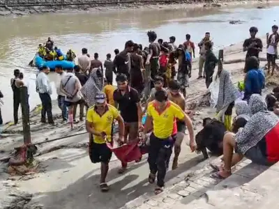 कांवड़ियों पर लोहे का गर्डर गिरा, दो की मौत; फ्लाईओवर के नीचे कर रहे थे आराम; कल गंगनहर में  4 की डूबकर गई थी जान