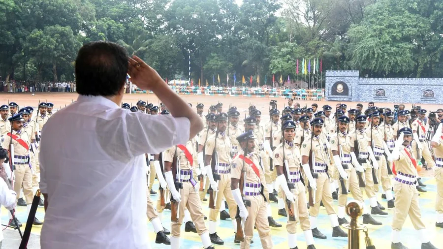 347 Police Recruits Pass Out at Muttikulangara Parade