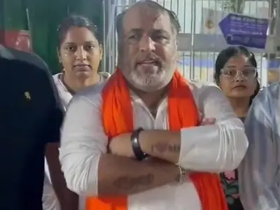 दारुल उलूम में गंगाजल चढ़ाने की चेतावनी से देवबंद अलर्ट
