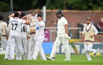 Somerset Seamers Dismantle Glamorgan for 194 in Title Chase